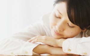 女人流口水你知道是什么暗示吗